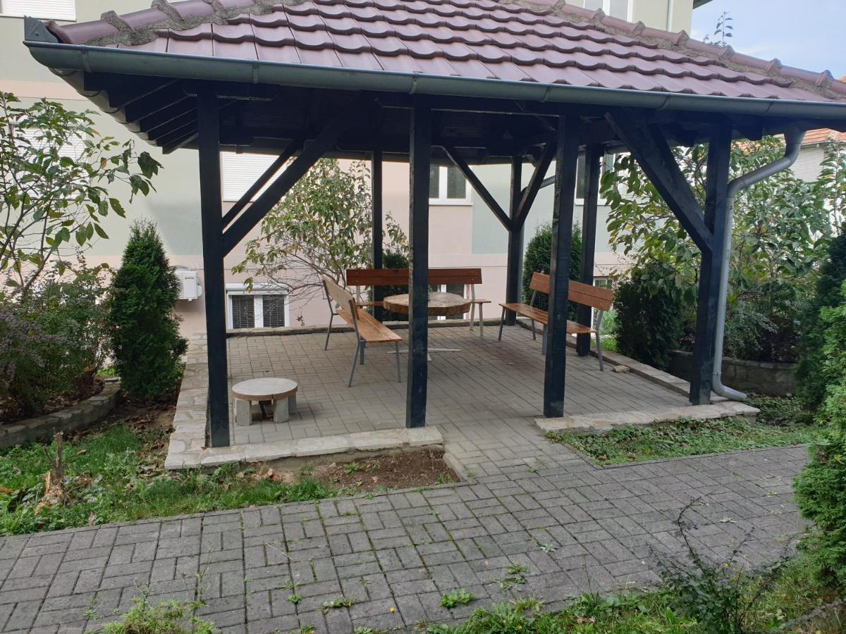 Studio Dunja Vrnjačka Banja 外观 照片